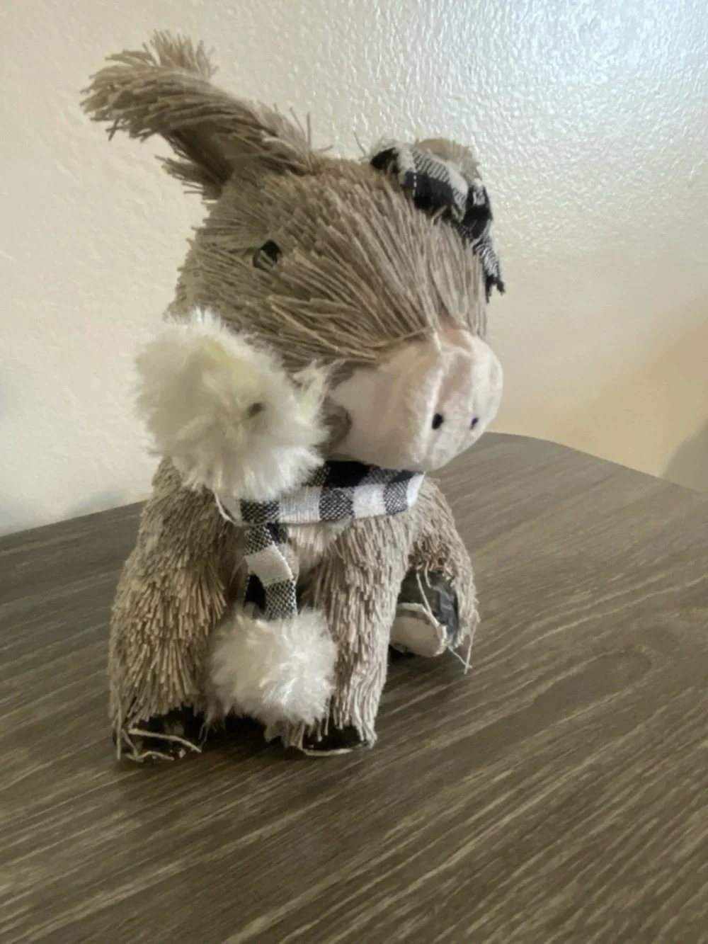 Straw Farm Pig With Buffalo Plaid
